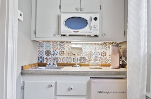 Westbrook Center Bed & Breakfast | Westbrook Inn B&B