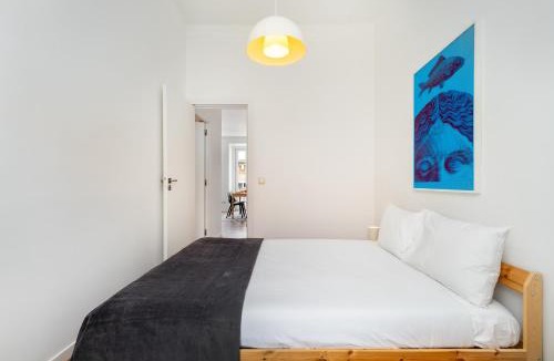 Santa Engracia Apartment | WHome Discover Lisbon from São Vicente Base