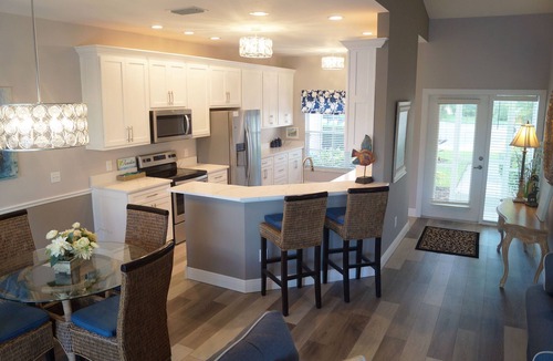 Falcons Glen House | WinterPerfect 3 bedroom Naples Home-South Facing 84 degree HEATED Saltwater Pool