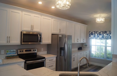 Falcons Glen House | WinterPerfect 3 bedroom Naples Home-South Facing 84 degree HEATED Saltwater Pool