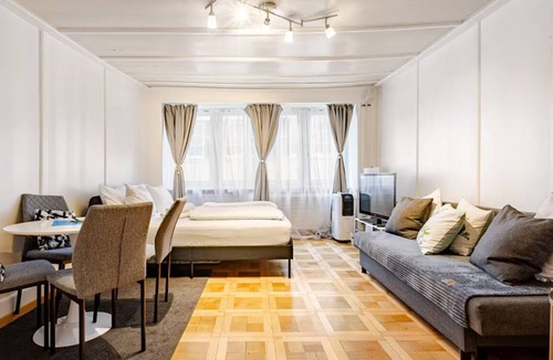 Hochschulen Apartment | ZURICH City Center Apartment with portable Air condition
