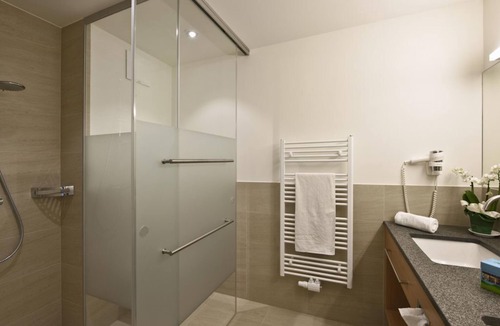 Feld am See House | Zweibettzimmer "seeadler" 4-6 N - Familien-sportresort Brennseehof