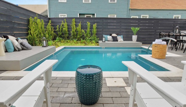 14BR Downtown Combo | Shared Seasonal Pool