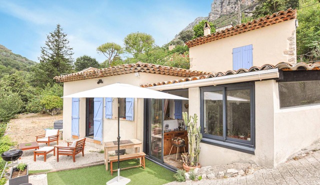 2 bedroom lovely home in Saint-Jeannet