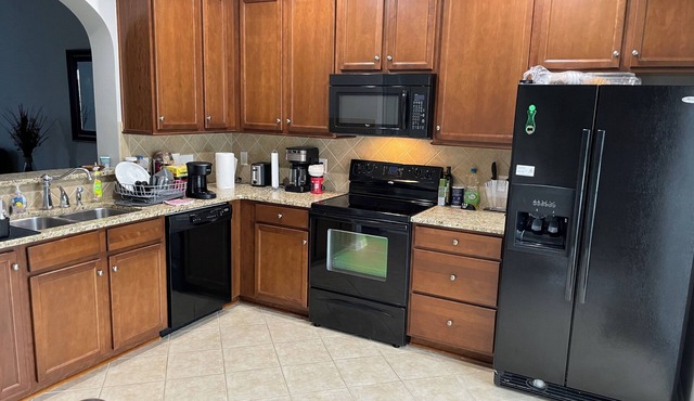 2 beds 3 baths home with fenced yard. Great location!
