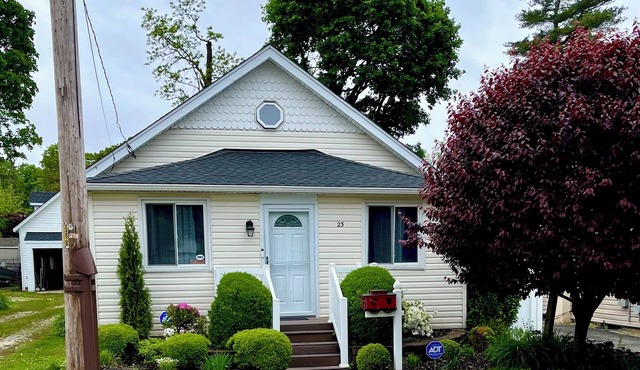 2bed/2bath Beach Bungalow in Bayville, NY