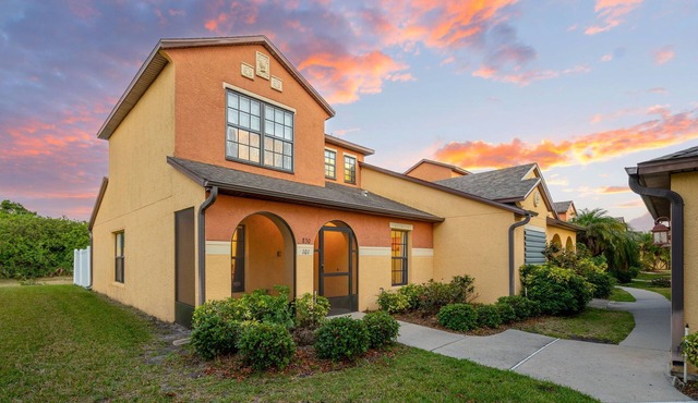 3-Bed with pool - Close to beach