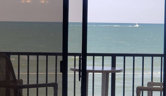 3BR/2BA Oceanfront retreat for 6. Spacious, updated, pool,beach & ocean views.