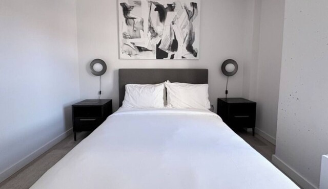 4 Minimalist Units | Minutes to Grand Central, Bryant Park & Rockefeller Center
