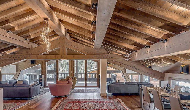 5* Chalet Tignes - 250m2 Duplex with Jacuzzi and Sauna
