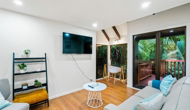 A 1BR slice of Titirangi Heaven - WiFi - Netflix