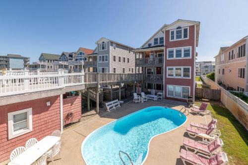 A Big Catch - KDH MP 8.5, Oceanfront, Elevator, Pool, Hot Tub, Spacious 10 Bedrooms, Pets OK