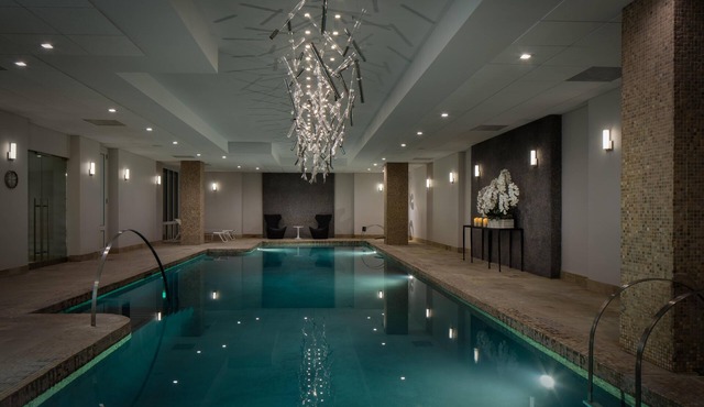 AKA Residences Sprawling Deluxe Suite w/WiFi and Access to Pool & Gym