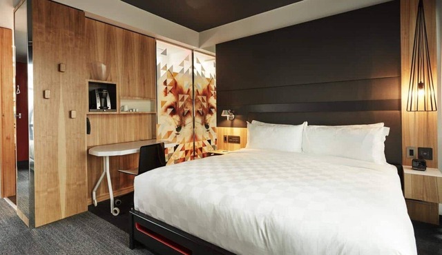 Alt Hotel Calgary East Village