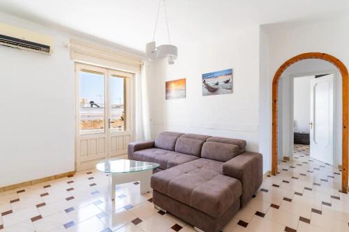 Appartamento al primo piano Torre Mozza 0