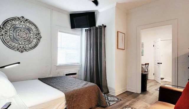 Audubon House Apt. 5 Studio