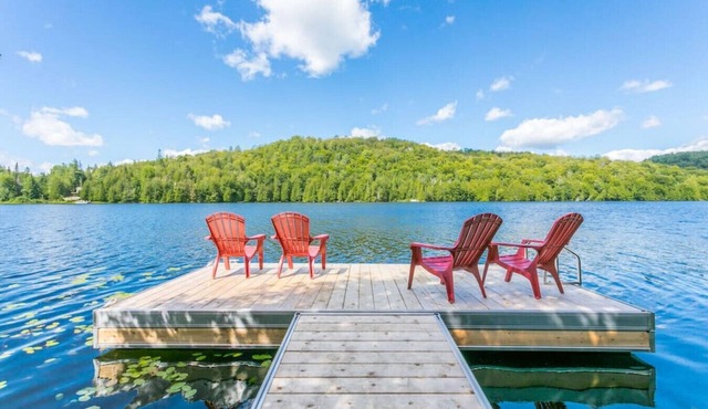 Avec son quai privé sur le lac