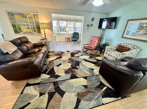 Awesome Abode N0564