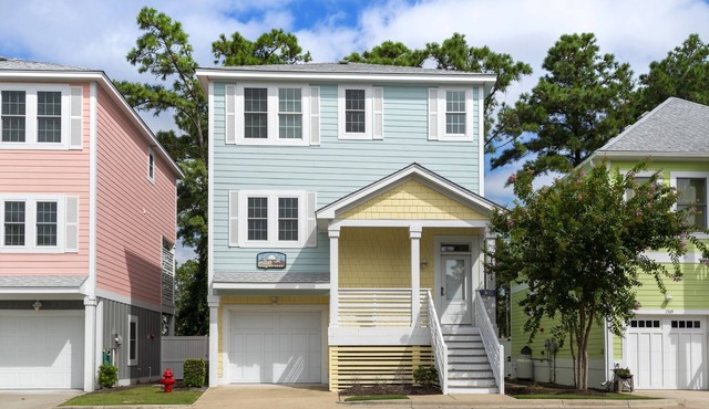 Bay Breeze: Shared Pool, Hot Tub, Short Stays OK