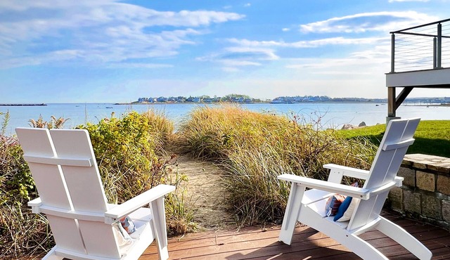 Beachfront Scituate Harbor View home Scenic walk to Lighthouse & Downtown Shops