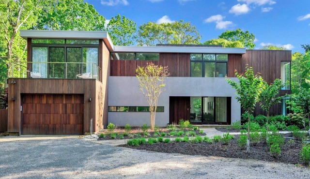 Beautiful Modern East Hampton Home, Chic Dcor, Double Height Ceilings,.
