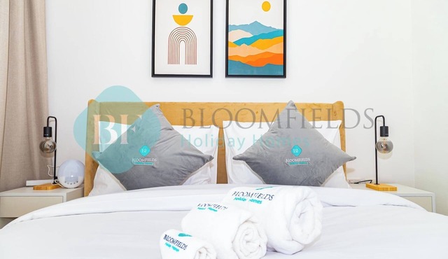Bloomfields Spacious 2BR Duplex in Oasis Masdar