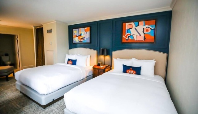 Boutique-Style Hotel Room Near Charlotte Convention Center and City Attractions