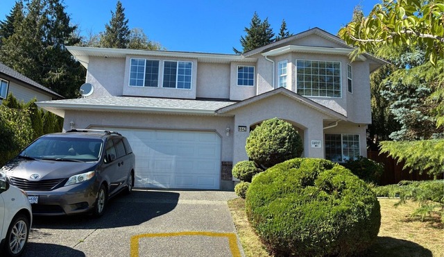 Bright 1 bedroom suite/Self check in/Full kitchen/Wifi/Netflix/Optic TV