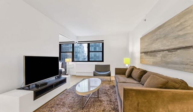 Bright 1BR at The Nash with Roof Deck