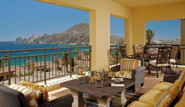 Cabo San Lucas: 2BR Hacienda Beach Club Residence
