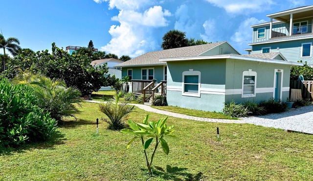 CB Beach House - Steps to The Sand, Surf and Sea