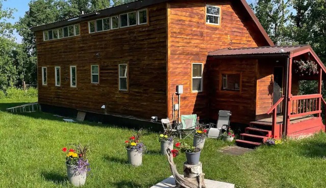 Cedar Cabin Cozy 2-Bedroom next to Glacier Park