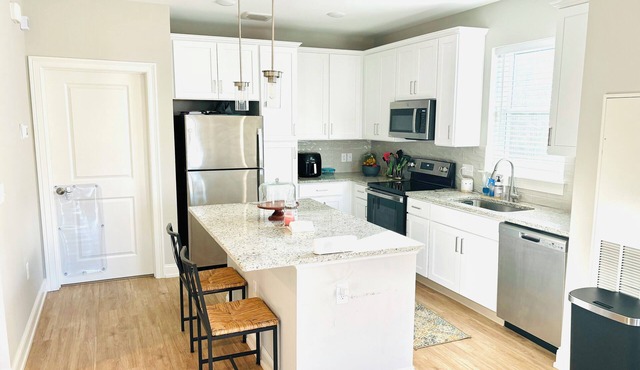 Charming 2-bedroom townhome
