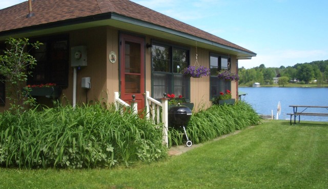 Charming Cabin on Chain-of-Lakes
