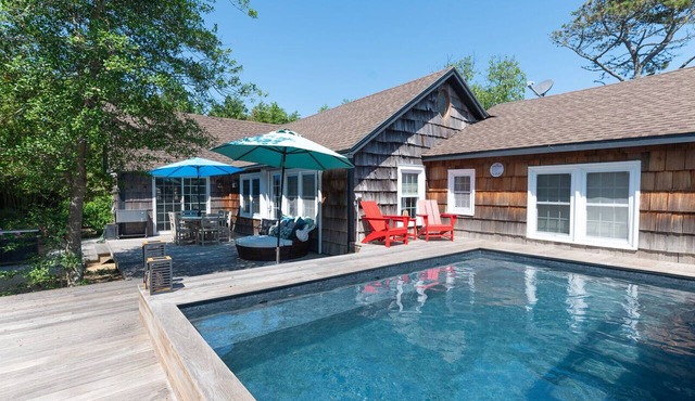 Charming & Updated 3 BR + Loft in Ocean Bay Park with Pool & Hot Tub Just 1.