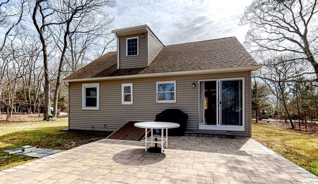 Classic, Dog-Friendly Home w/ Free WiFi, Wood-Burning Fireplace, & a Gas Grill