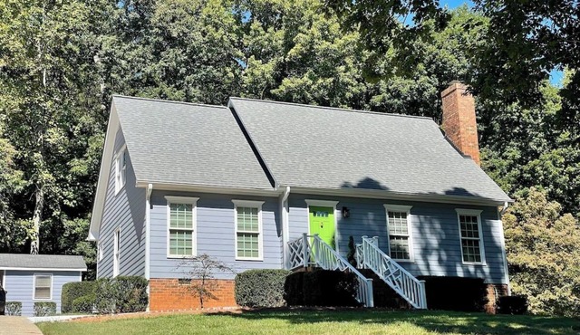 Clover Cottage: Charming 3-bedroom house in delightful Belmont