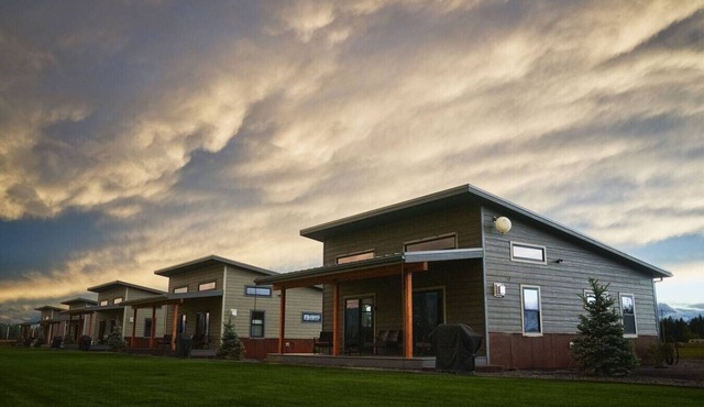 Columbia Mountain View Cabins