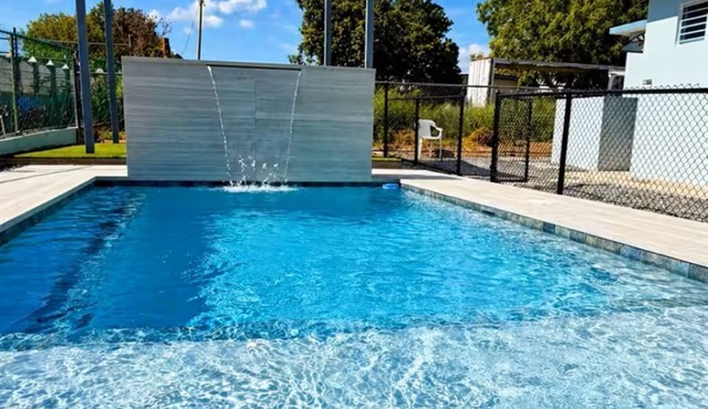 Combate Beach Retreat for Large Groups 16+ with Pool + Generator at Entre Mareas