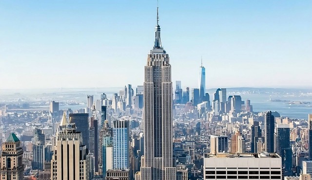 Comfort and Convenience! 4 Comfortable Units, Pets Allowed, Near Empire State