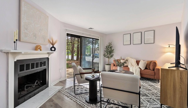 Comfortable 2BR Condo with Patio & Free Parking - 7 Miles to Uptown Charlotte
