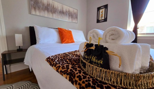 Comfy & Chic Apartment for 2026 World Cup FREE PARKING