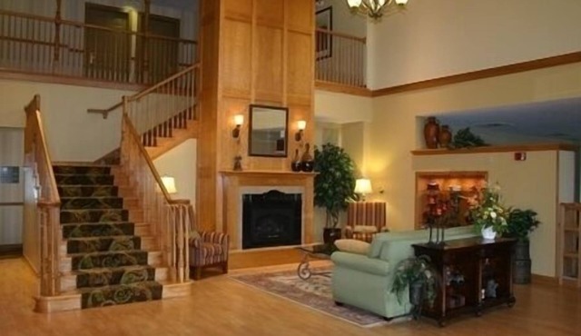 Country Inn & Suites by Radisson, Rock Falls, IL