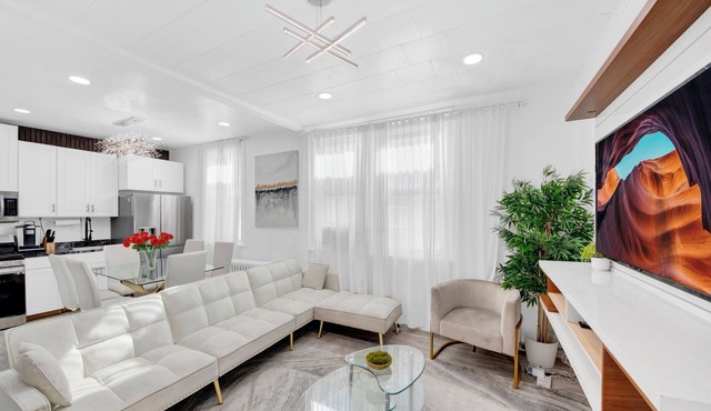 Cozy & Spacious 4BR Home/4 Queen Beds/Family Friendly