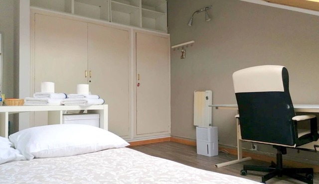 CQ11 ❤️ Cozy Room with Double Bed | Weekly Cleaning