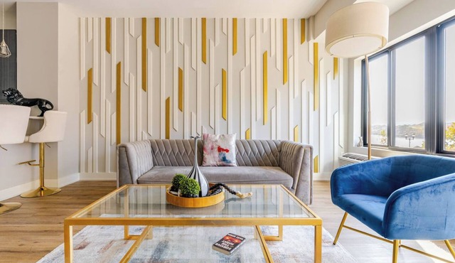 Creator's Den - 10 Mins NYC/EWR @ The Helix Luxury Apartments