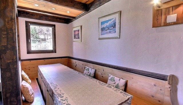 Duplex for 7 in Vallandry near slopes, pets allowed