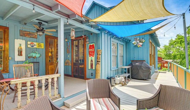 Eclectic Mandeville Home: Walk to Lakefront Park