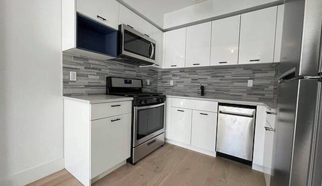 Enjoyable 1-bedroom apartment with AC WiFi in charming Corona.