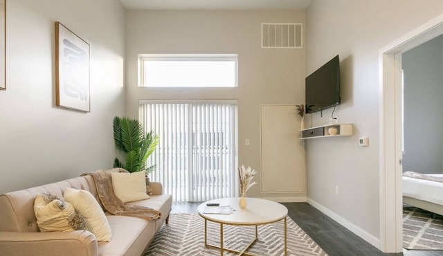 Entire Harbor Point Apt Boho Style Free Parkin/Gym